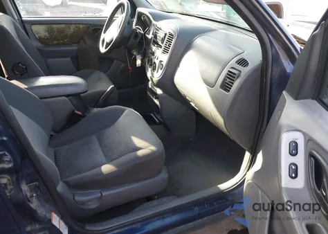 2003 Ford Escape Xlt from USA, damaged, VIN 1FMCU93173KB11188